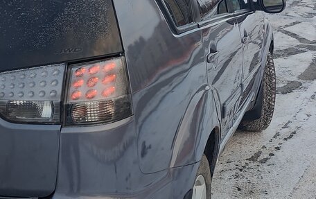 Mitsubishi Outlander III рестайлинг 3, 2007 год, 950 000 рублей, 7 фотография