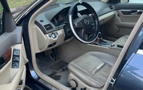 Mercedes-Benz C-Класс, 2010 год, 870 000 рублей, 4 фотография
