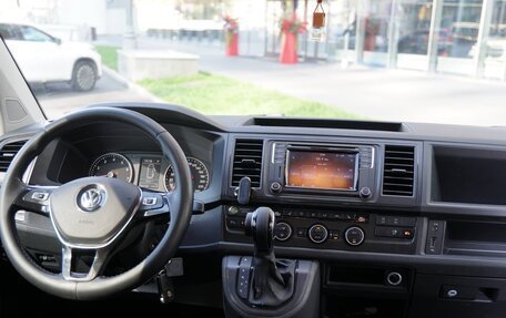 Volkswagen Multivan T6 рестайлинг, 2015 год, 7 900 000 рублей, 7 фотография