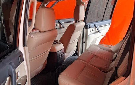 Mitsubishi Pajero IV, 2020 год, 4 380 000 рублей, 14 фотография