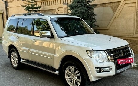 Mitsubishi Pajero IV, 2020 год, 4 380 000 рублей, 2 фотография