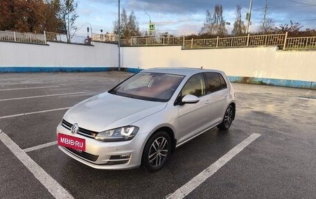 Volkswagen Golf VII, 2016 год, 1 810 000 рублей, 2 фотография