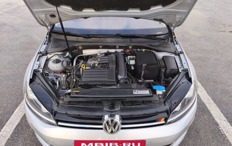Volkswagen Golf VII, 2016 год, 1 810 000 рублей, 27 фотография