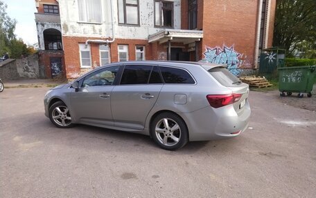 Toyota Avensis III рестайлинг, 2016 год, 1 650 000 рублей, 1 фотография