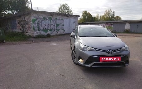 Toyota Avensis III рестайлинг, 2016 год, 1 650 000 рублей, 3 фотография