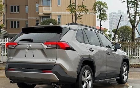 Toyota RAV4, 2022 год, 2 577 432 рублей, 7 фотография