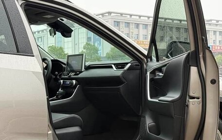 Toyota RAV4, 2022 год, 2 577 432 рублей, 11 фотография