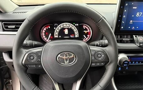 Toyota RAV4, 2022 год, 2 577 432 рублей, 12 фотография