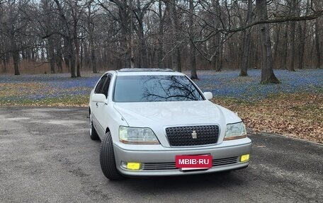 Toyota Crown Majesta, 2001 год, 1 670 000 рублей, 3 фотография