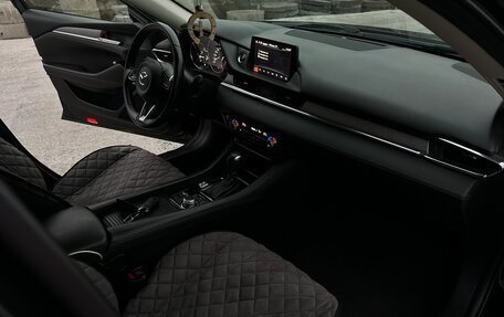 Mazda 6, 2019 год, 1 940 000 рублей, 10 фотография