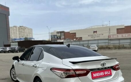 Toyota Camry, 2019 год, 3 000 000 рублей, 1 фотография