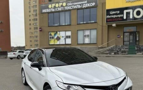 Toyota Camry, 2019 год, 3 000 000 рублей, 3 фотография