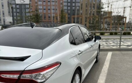 Toyota Camry, 2019 год, 3 000 000 рублей, 9 фотография