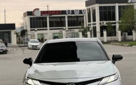 Toyota Camry, 2019 год, 3 000 000 рублей, 4 фотография