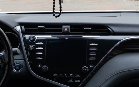 Toyota Camry, 2019 год, 3 000 000 рублей, 15 фотография