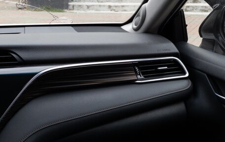 Toyota Camry, 2019 год, 3 000 000 рублей, 16 фотография