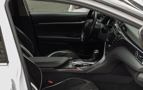 Toyota Camry, 2019 год, 3 000 000 рублей, 22 фотография