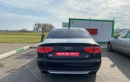 Audi A8, 2011 год, 2 000 000 рублей, 3 фотография