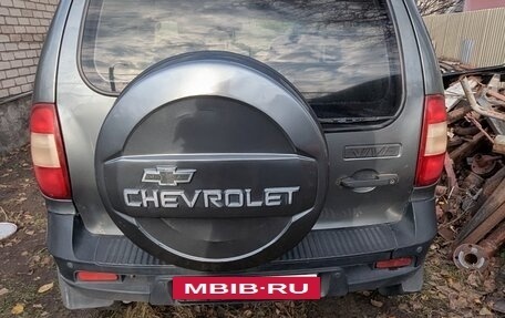 Chevrolet Niva I рестайлинг, 2004 год, 270 000 рублей, 3 фотография