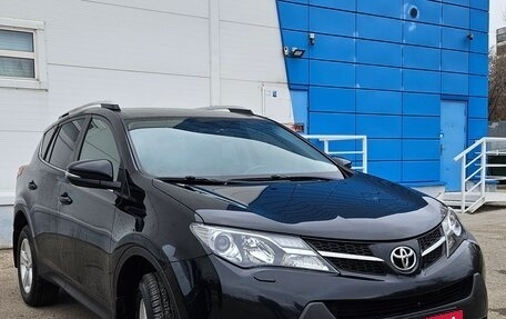 Toyota RAV4, 2014 год, 2 000 000 рублей, 11 фотография
