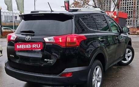 Toyota RAV4, 2014 год, 2 000 000 рублей, 14 фотография