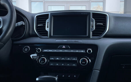 KIA Sportage IV рестайлинг, 2017 год, 2 000 000 рублей, 25 фотография