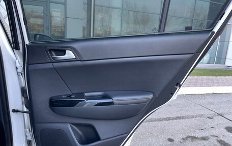 KIA Sportage IV рестайлинг, 2017 год, 2 000 000 рублей, 18 фотография