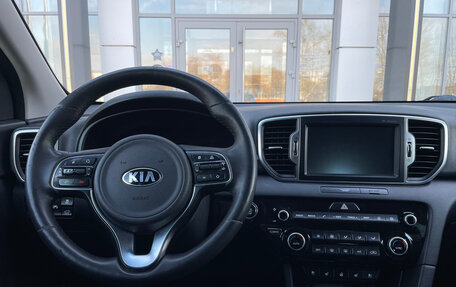 KIA Sportage IV рестайлинг, 2017 год, 2 000 000 рублей, 24 фотография