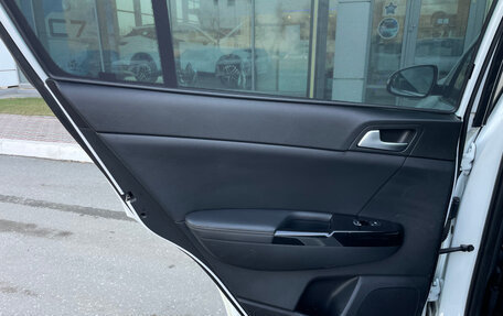 KIA Sportage IV рестайлинг, 2017 год, 2 000 000 рублей, 16 фотография