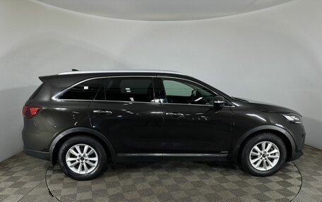 KIA Sorento III Prime рестайлинг, 2018 год, 2 300 000 рублей, 4 фотография