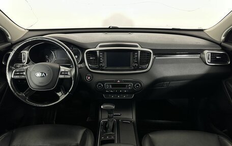 KIA Sorento III Prime рестайлинг, 2018 год, 2 300 000 рублей, 7 фотография