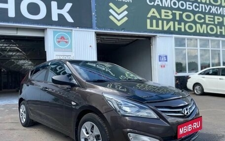 Hyundai Solaris II рестайлинг, 2015 год, 755 000 рублей, 3 фотография