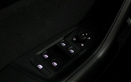 Volkswagen Passat B8 рестайлинг, 2018 год, 1 949 000 рублей, 19 фотография