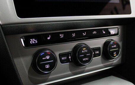 Volkswagen Passat B8 рестайлинг, 2018 год, 1 949 000 рублей, 21 фотография