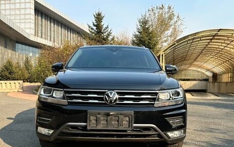 Volkswagen Tiguan II, 2022 год, 2 560 999 рублей, 2 фотография