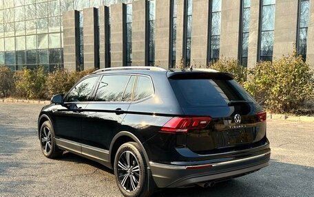 Volkswagen Tiguan II, 2022 год, 2 560 999 рублей, 5 фотография