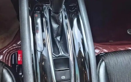 Honda Vezel, 2022 год, 1 350 069 рублей, 10 фотография