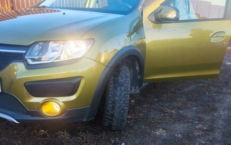 Renault Sandero II рестайлинг, 2018 год, 1 550 000 рублей, 20 фотография