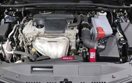 Toyota Camry, 2018 год, 2 390 000 рублей, 9 фотография