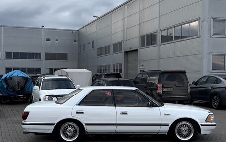 Toyota Crown, 1990 год, 500 000 рублей, 3 фотография