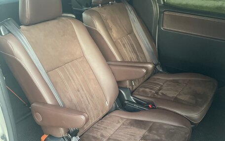 Toyota Esquire I, 2017 год, 2 330 000 рублей, 21 фотография