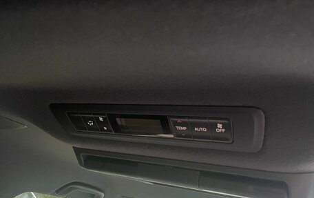 Toyota Esquire I, 2017 год, 2 330 000 рублей, 20 фотография