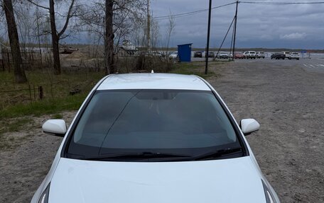 Toyota Prius IV XW50, 2016 год, 4 фотография