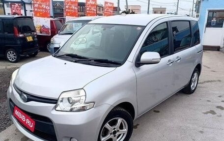 Toyota Sienta I, 2014 год, 745 000 рублей, 9 фотография