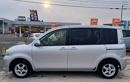 Toyota Sienta I, 2014 год, 745 000 рублей, 14 фотография