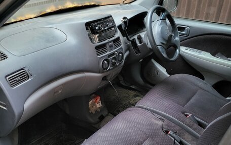 Toyota Raum I, 1999 год, 200 000 рублей, 6 фотография