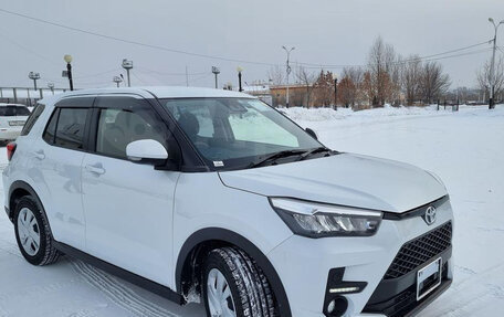 Toyota Raize I, 2022 год, 1 380 001 рублей, 3 фотография