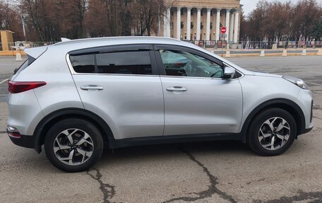 KIA Sportage IV рестайлинг, 2020 год, 2 350 000 рублей, 3 фотография