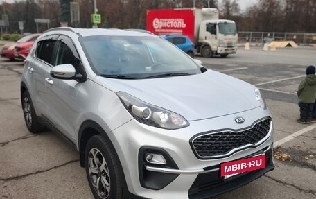 KIA Sportage IV рестайлинг, 2020 год, 2 350 000 рублей, 2 фотография