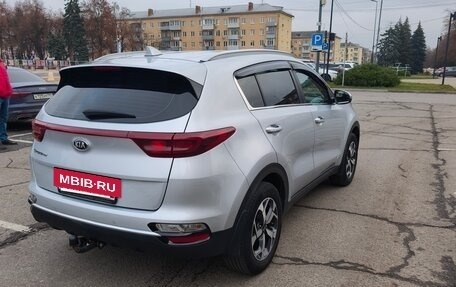 KIA Sportage IV рестайлинг, 2020 год, 2 350 000 рублей, 4 фотография